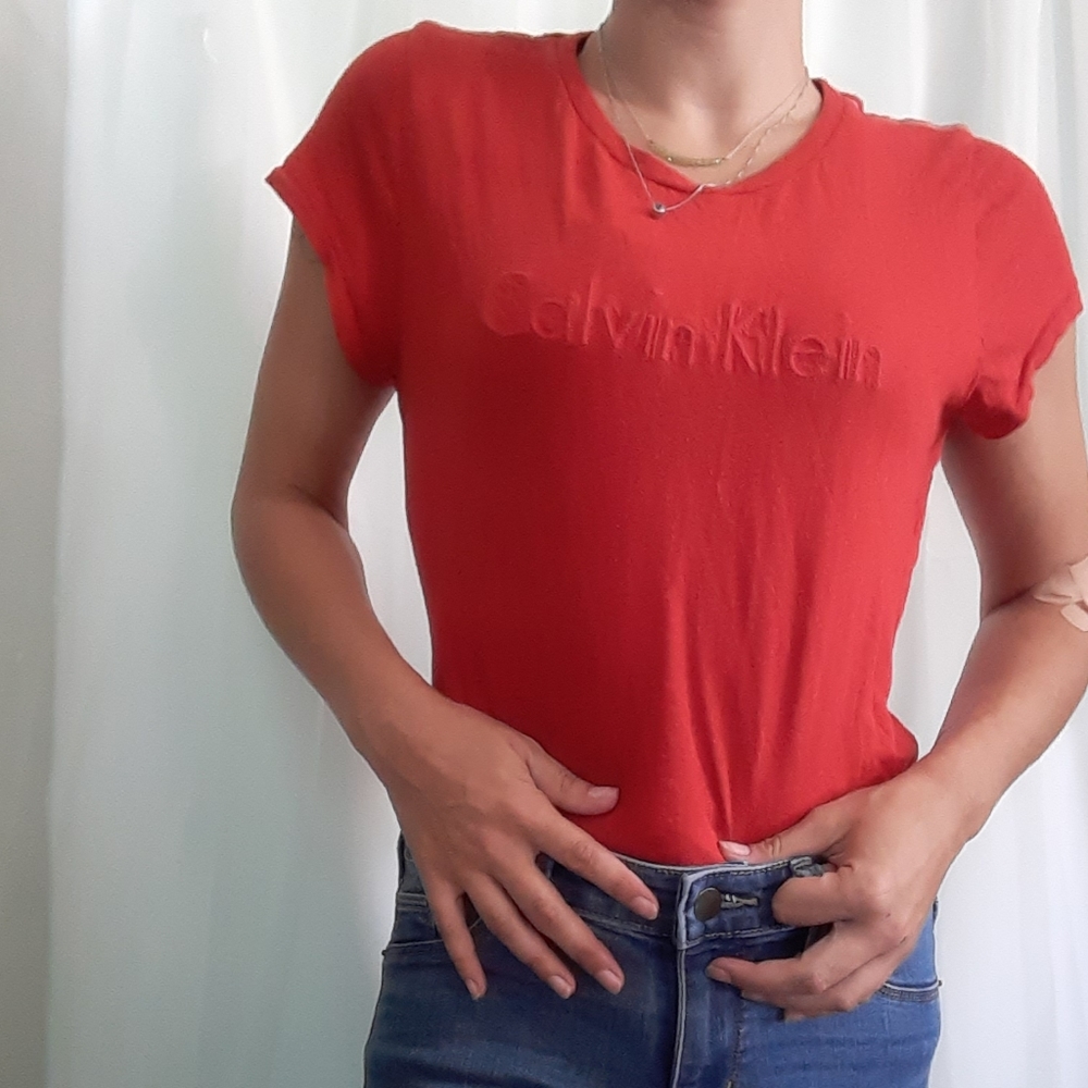 Calvin Klein women's red embroidered tee